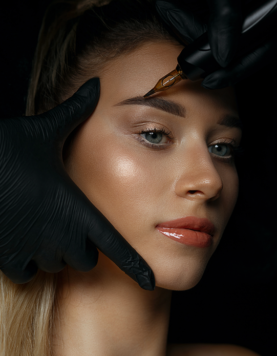 Permanentní make-up přirozeně: jak zvolit tvar, odstín a udržet krásný výsledek